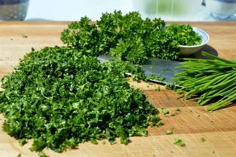 تصویر 4 از سبزی آش ترش گیلانی پاک شده با ترکیب اصیل شمالی